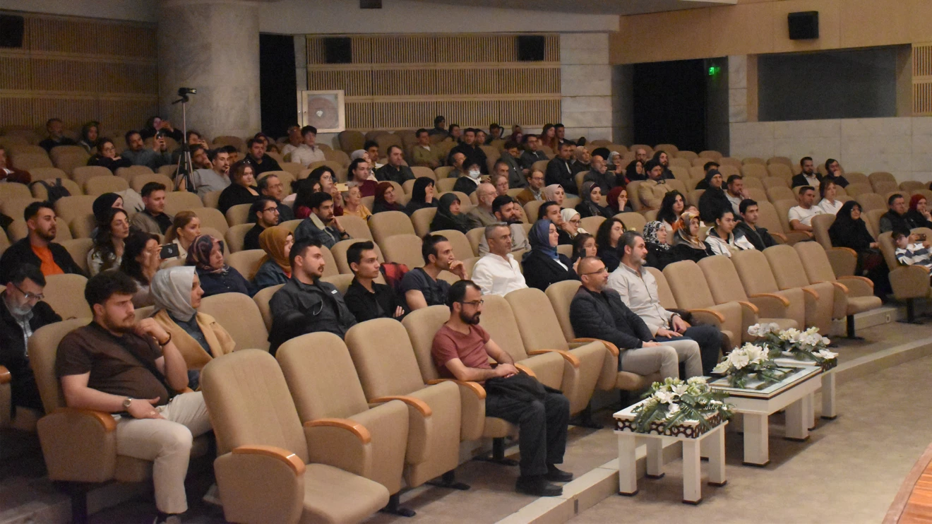 Dilek Sabancı Devlet Konservatuvarından şehitler anısına anlamlı konser